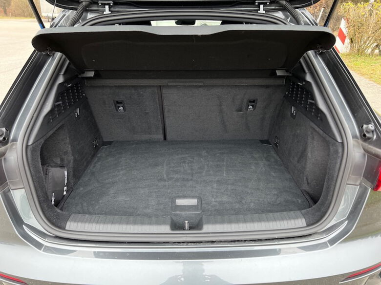 Kofferraum des Audi A3 Sportback Compact Elite